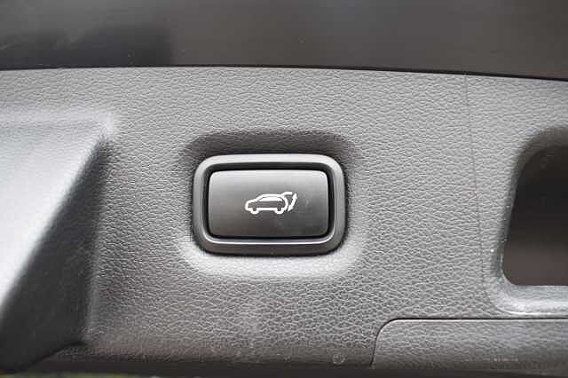 Hyundai SANTA FE 1.6 TGDi Hybrid Ultimate 5dr 4WD Auto