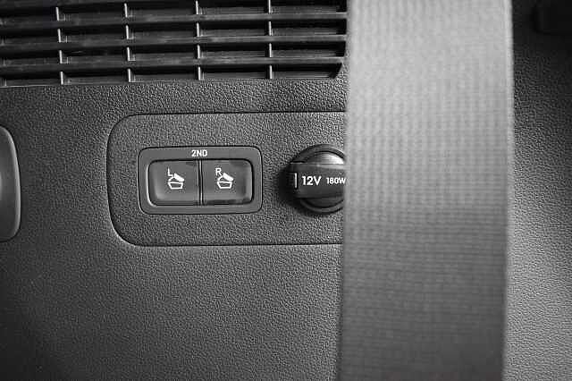 Hyundai SANTA FE 1.6 TGDi Hybrid Ultimate 5dr 4WD Auto