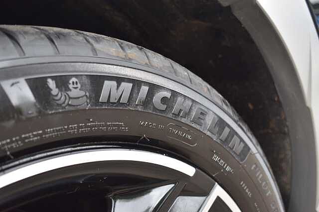 Hyundai IONIQ 5 239kW Ultimate 84 kWh 5dr AWD Auto