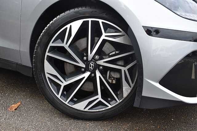 Hyundai IONIQ 6 168kW Ultimate 77kWh 4dr Auto