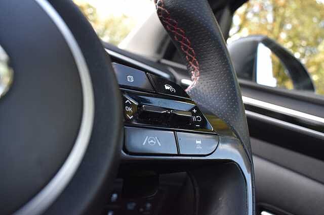 Hyundai TUCSON 1.6 TGDi Plug-in Hybrid Ultimate 5dr 4WD Auto Grey