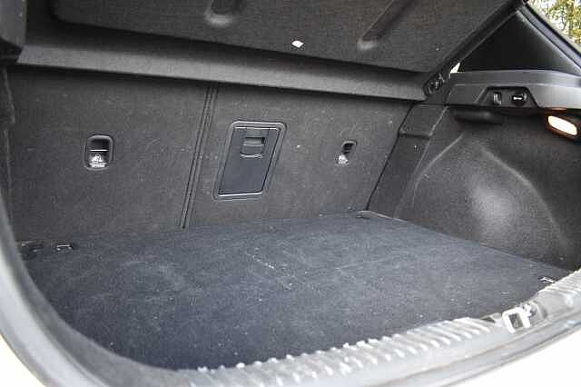 Hyundai i30 1.4T GDI N Line+ [Nav] 5dr