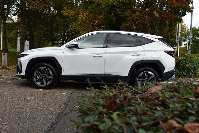 Hyundai TUCSON 1.6T Hybrid Premium 5dr Auto White