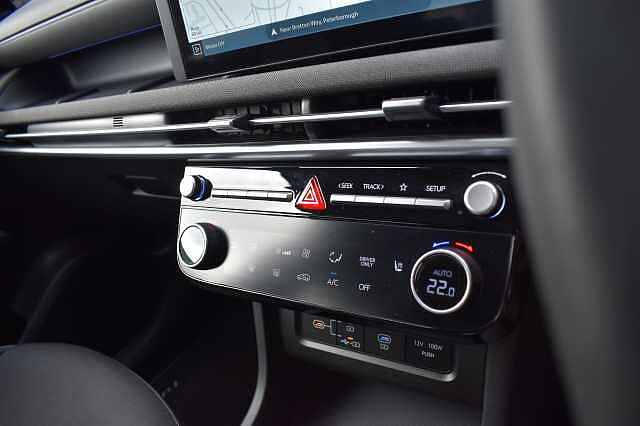 Hyundai TUCSON 1.6T Hybrid Premium 5dr Auto White