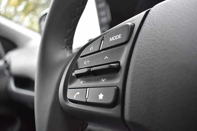 Hyundai i10 1.0 [63] Advance 5dr Auto [Nav]