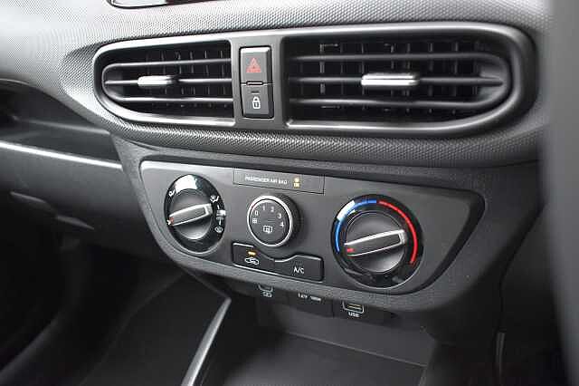 Hyundai i10 1.0 [63] Advance 5dr Auto [Nav]