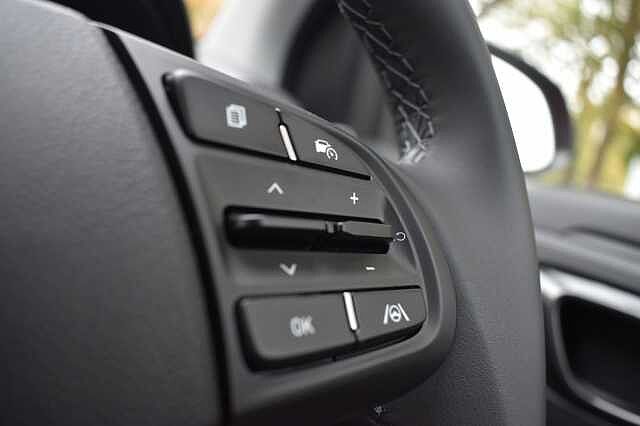 Hyundai i10 1.0 [63] Advance 5dr Auto [Nav]