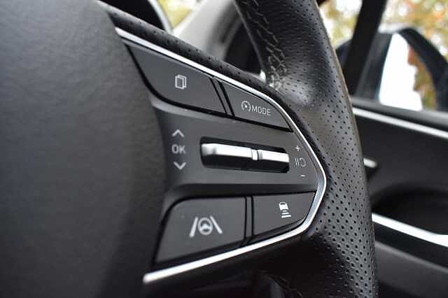 Hyundai SANTA FE 2.2 CRDi Ultimate 5dr 4WD Auto Black