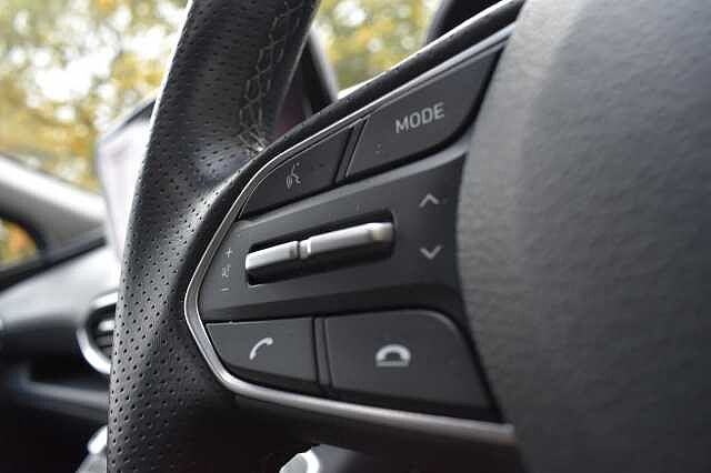 Hyundai SANTA FE 2.2 CRDi Ultimate 5dr 4WD Auto Black