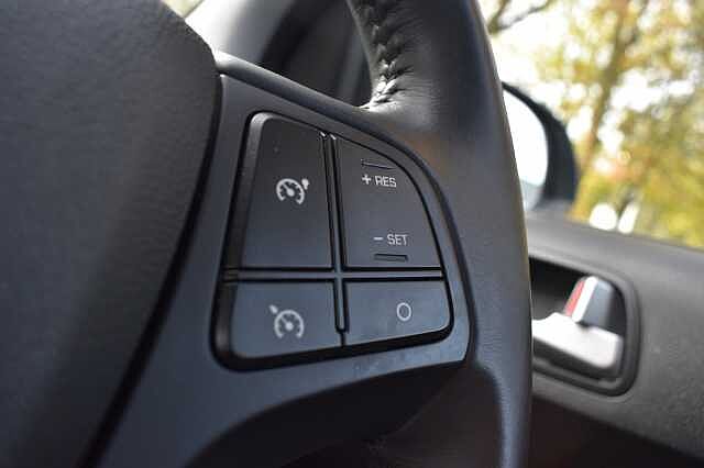 Hyundai i10 1.0 Premium 5dr