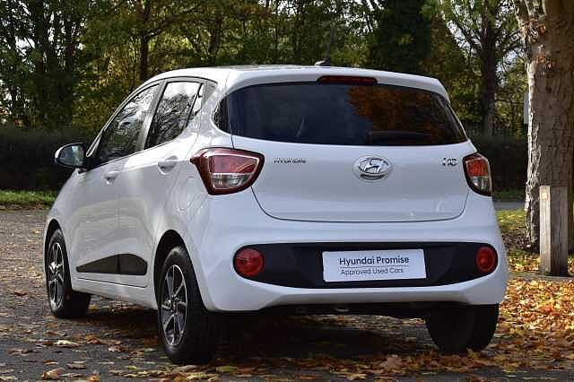 Hyundai i10 1.0 Premium 5dr