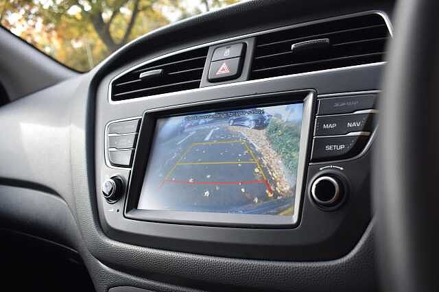 Hyundai i20 1.2 MPi Play 5dr