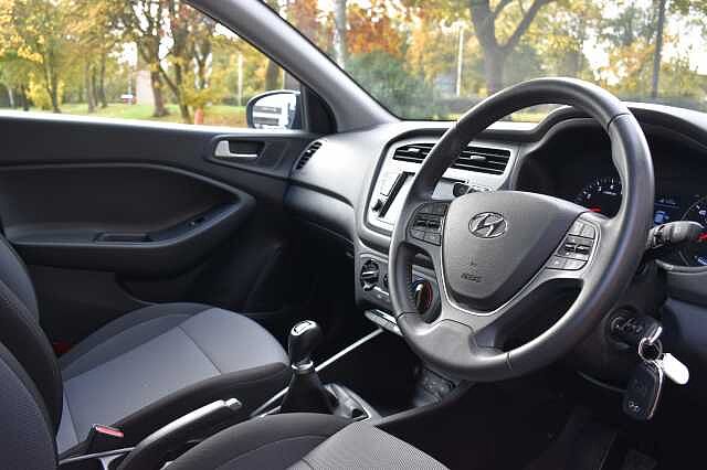 Hyundai i20 1.2 MPi Play 5dr