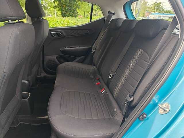 Hyundai i10 1.0 MPi SE Connect 5dr