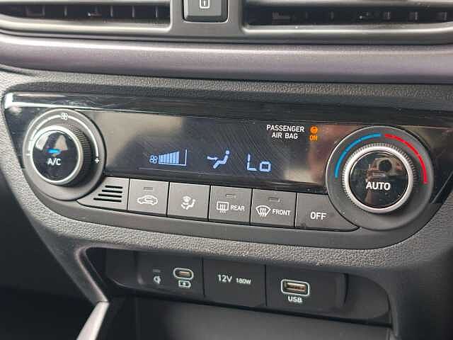Hyundai i10 1.2 [79] Premium 5dr Auto [Nav]
