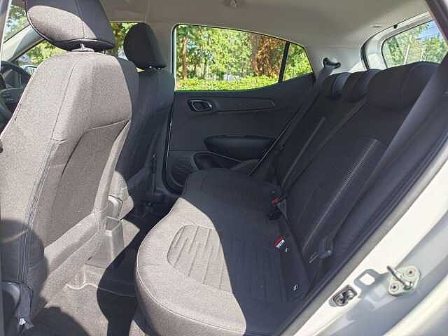 Hyundai i10 1.0 [63] Advance 5dr Auto [Nav]