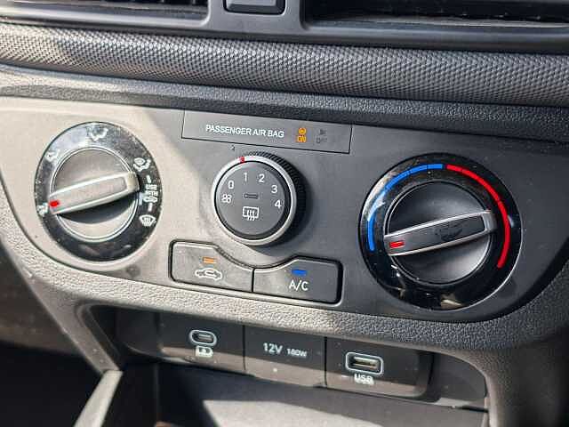 Hyundai i10 1.0 [63] Advance 5dr Auto [Nav]