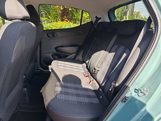 Hyundai i10 1.2 [79] Premium 5dr Auto [Nav]
