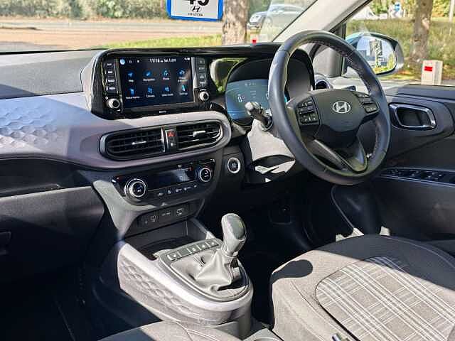 Hyundai i10 1.2 [79] Premium 5dr Auto [Nav]