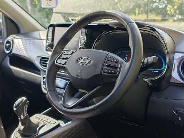 Hyundai i10 1.2 [79] Premium 5dr Auto [Nav]